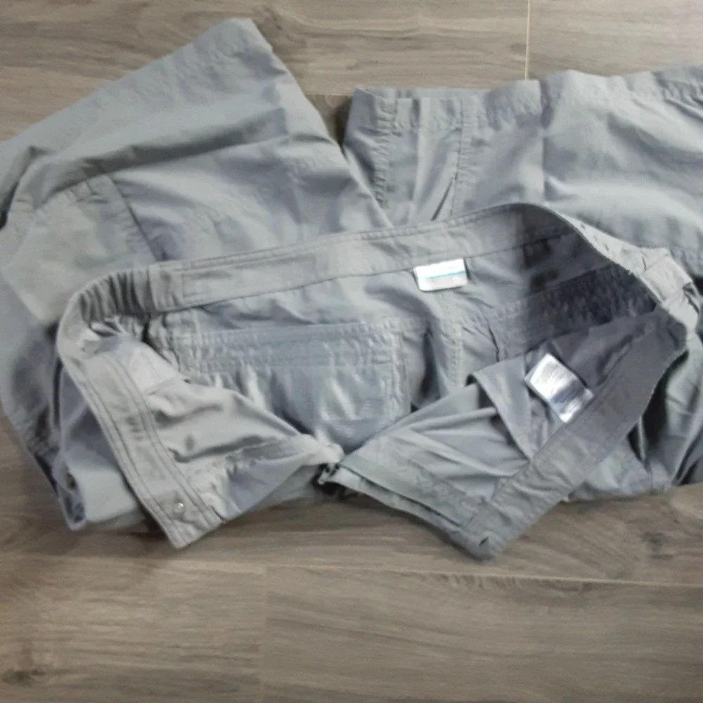 Columbia Mens Gray Nylon Ripstop Cargo Hiking Shorts 42W 12L Outdoor Utility